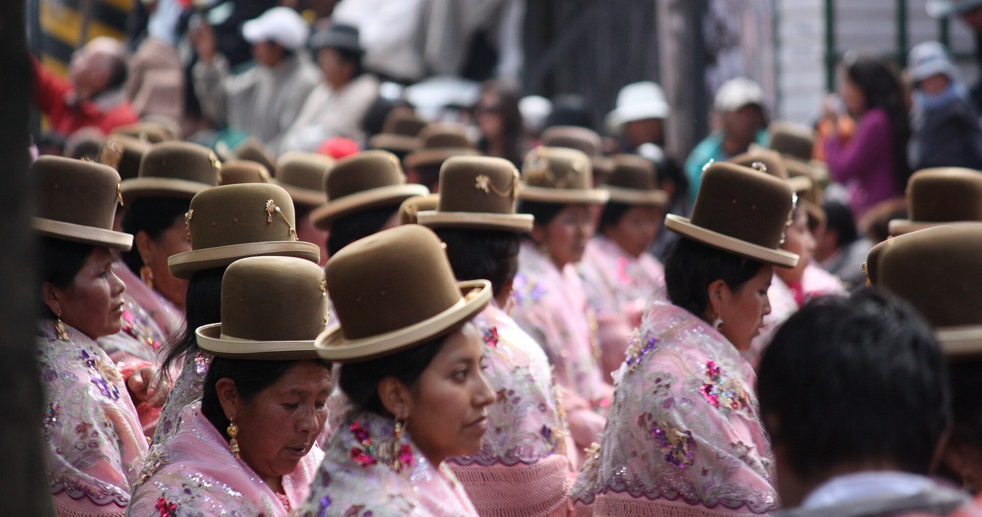 Discover the Vibrant City of La Paz