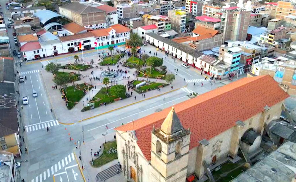 Plaza de Armas - The Vibrant Heart of Andahuaylas