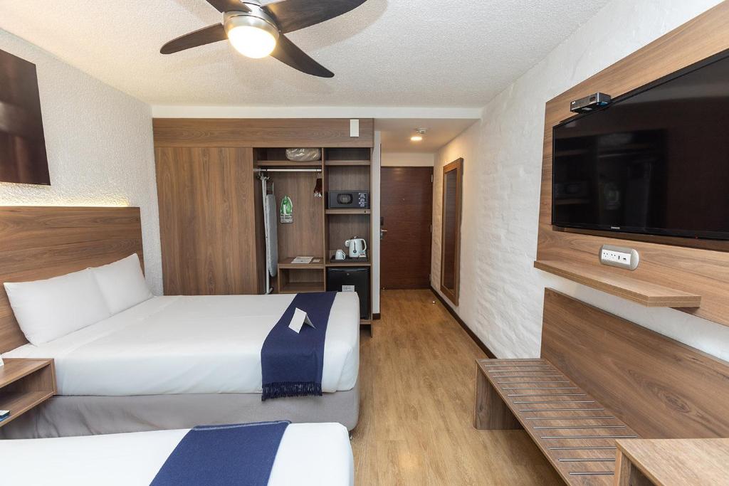 Superior Double Room - Image 2