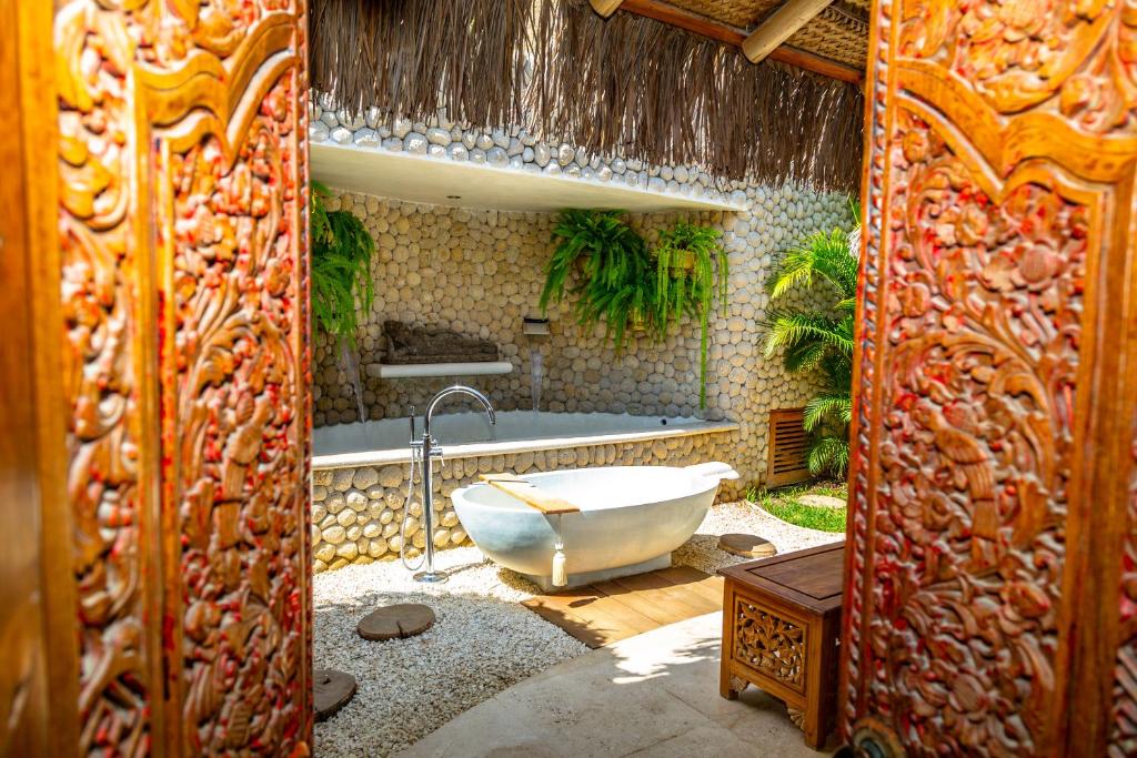 The Master Suite Room - Image 2