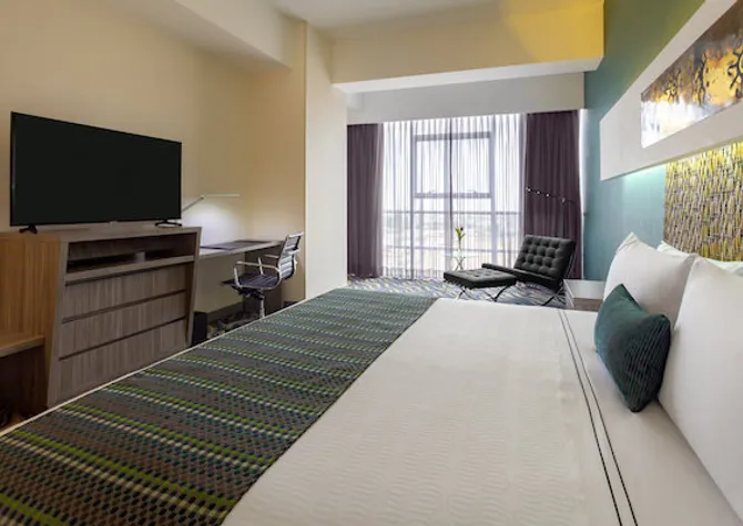 Executive King Room - Image 2