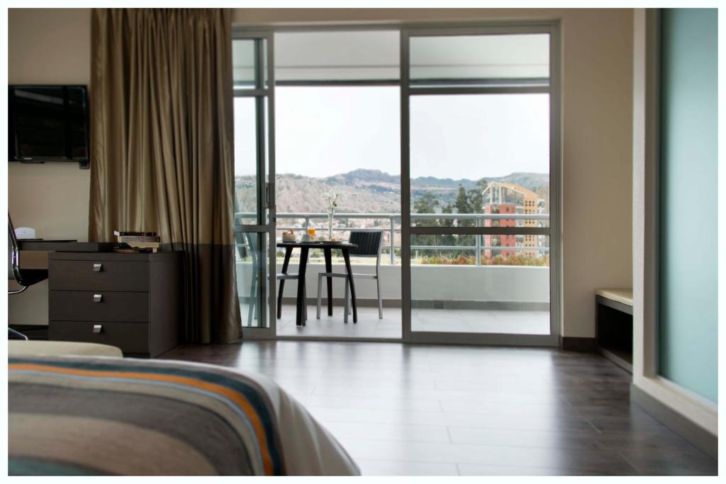 Deluxe King - Image 3