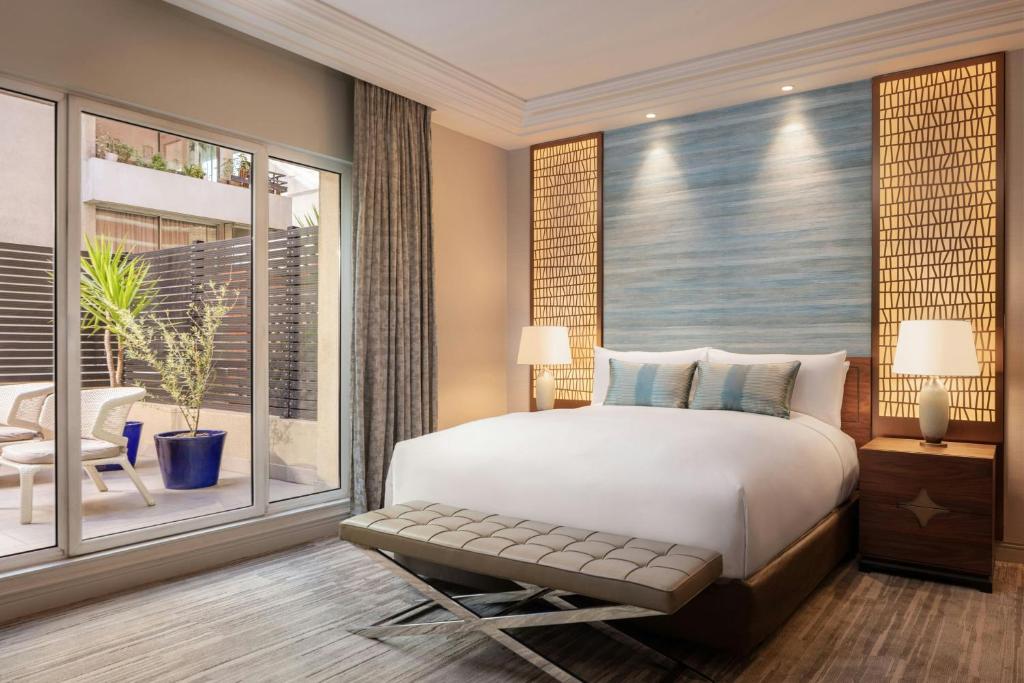 Deluxe Guest Room 1 King Terrace - Image 1