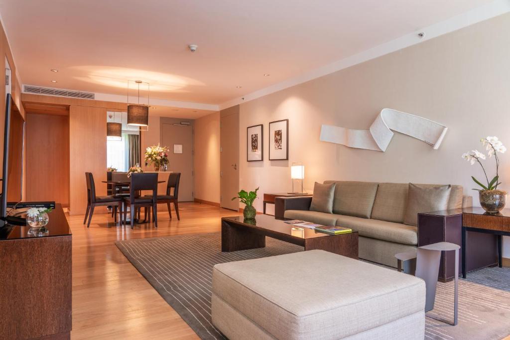 Park Executive Suite - Image 3