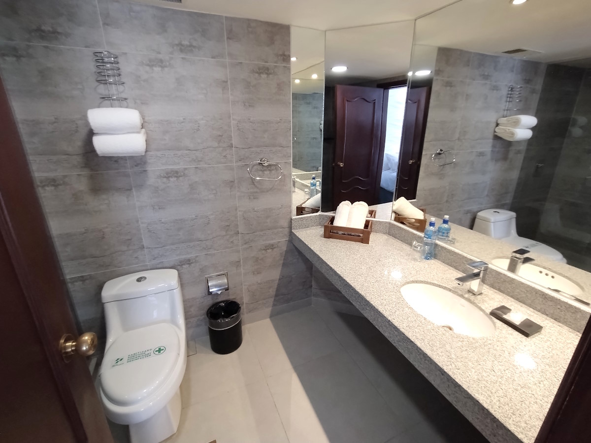 Standard Double Room - Image 3