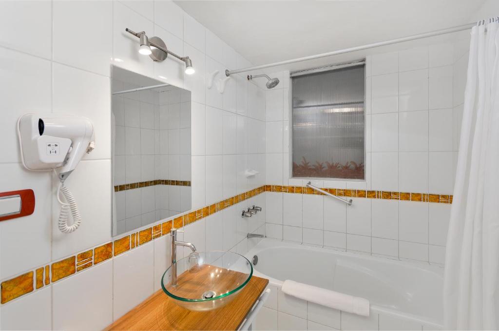 Double Room - Image 3