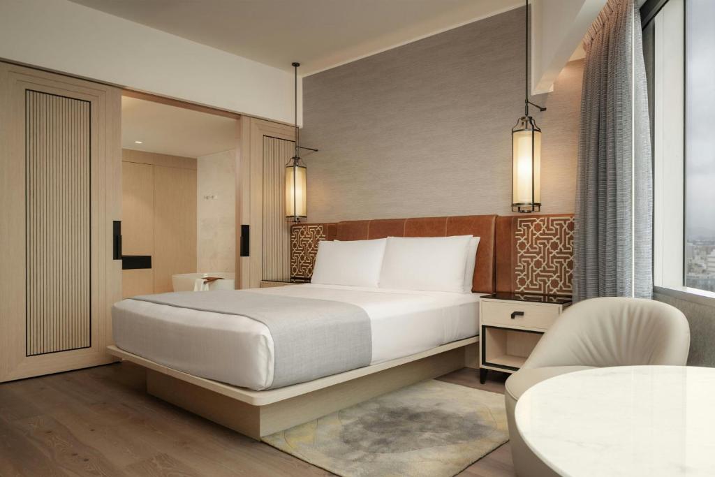 Executive Guest Room - Image 1