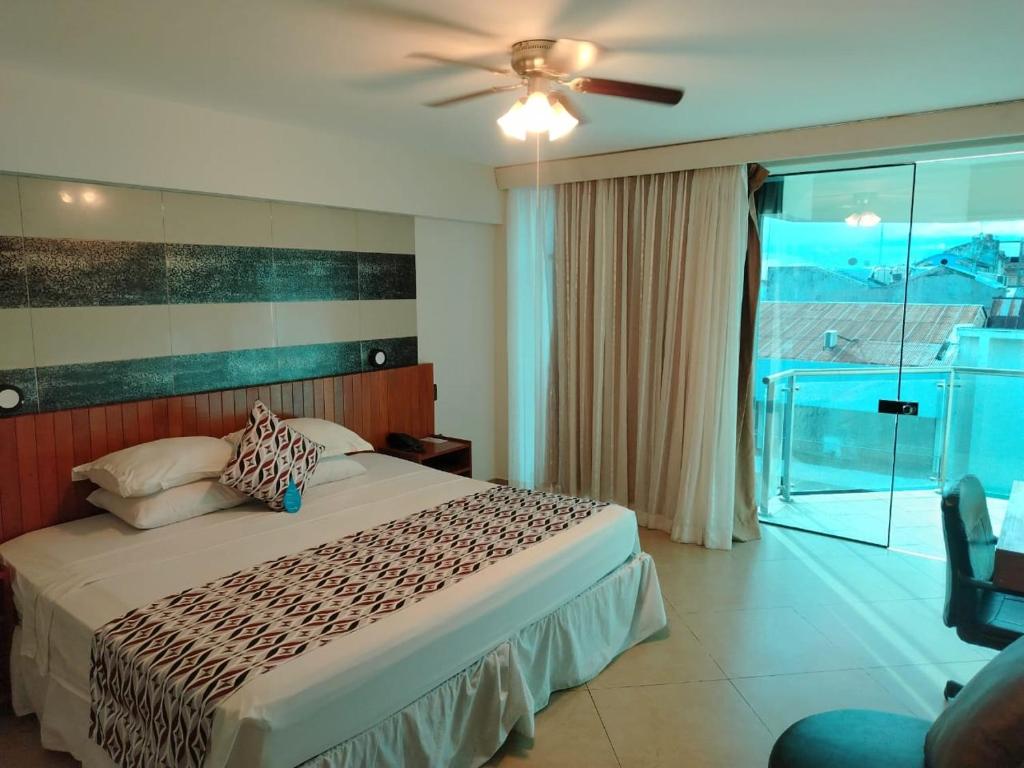 The King Room with Pool View - Image 1