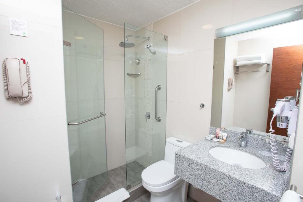 Superior Double Room - Image 3