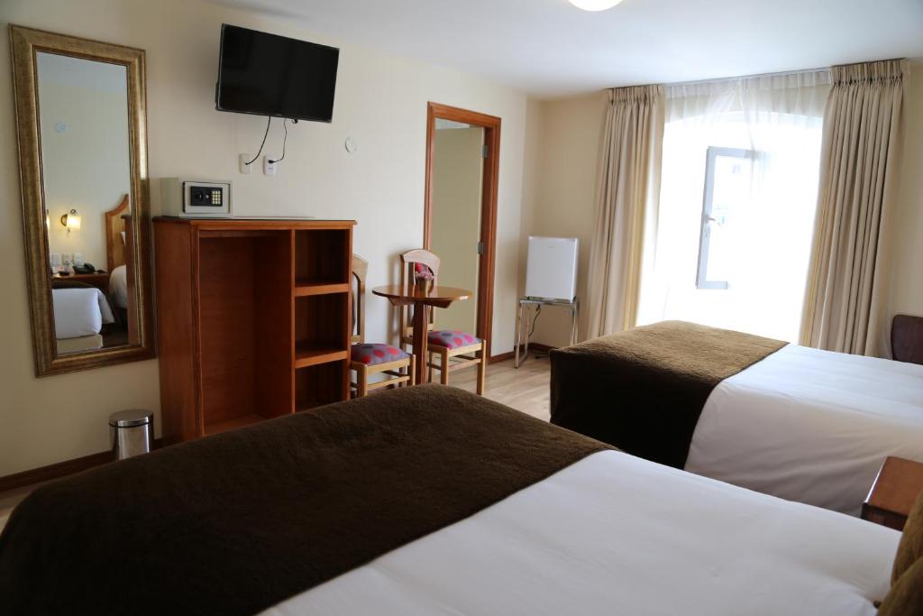 Stand Twin Room - Image 2