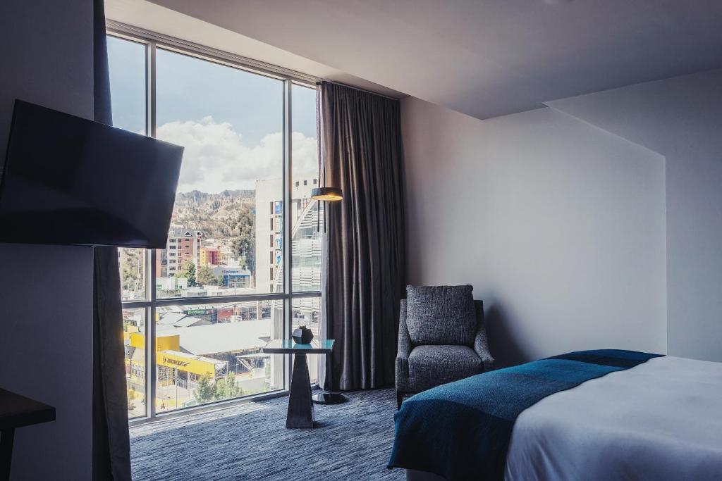 Deluxe Room - Image 2