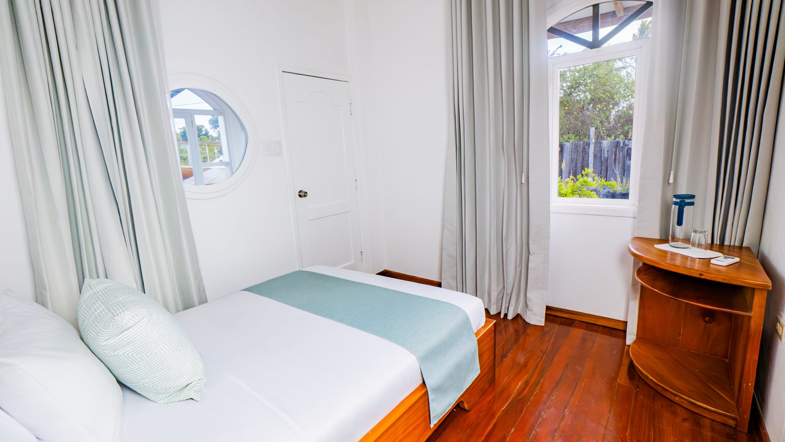 Superior Ocean View - Image 4