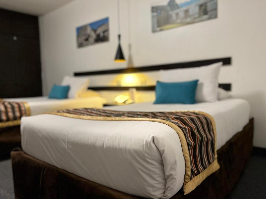 Superior Double Room - Image 1